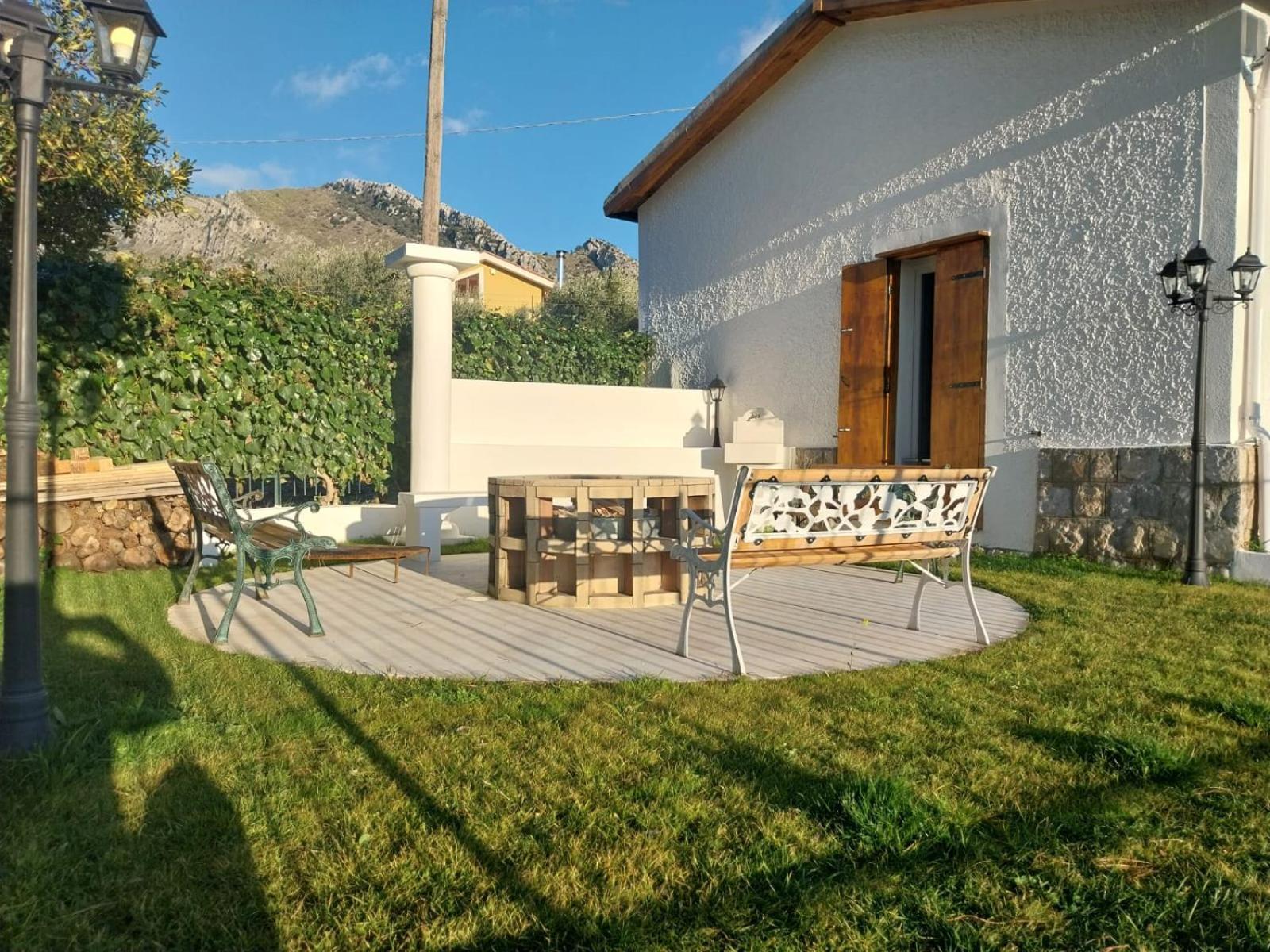Casa Lachesi Caccamo Exterior photo